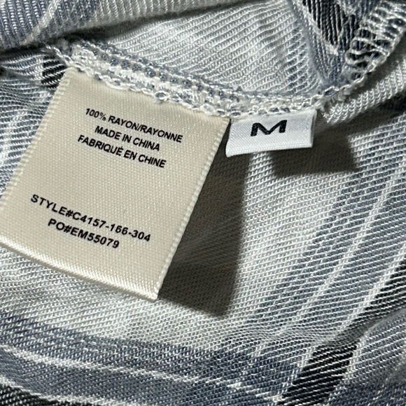 Anthropologie Cloth and Stone Front Tie Plaid Top Size Medium - Picture 4 of 7